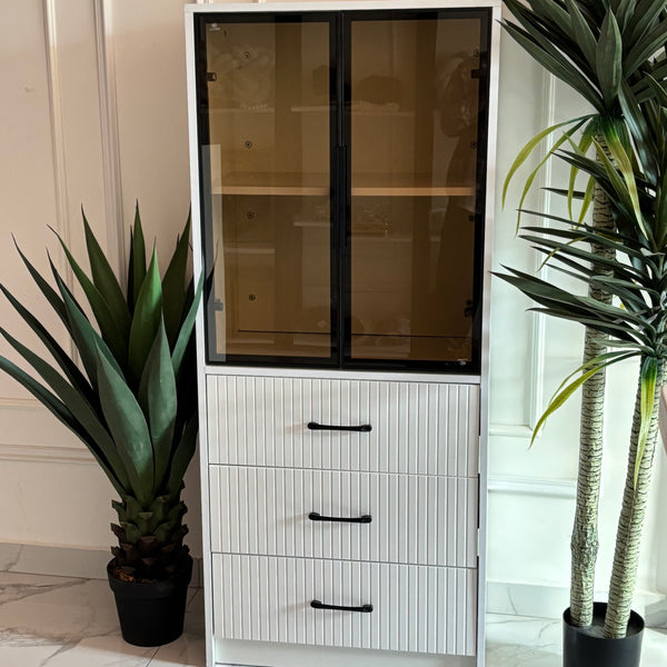 خزانه مطبخ دفه زجاجية كبيره