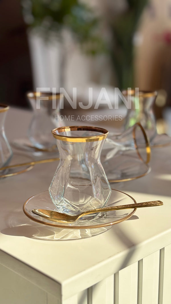 طقم استكانات مضلع مع حز ذهبي ✨