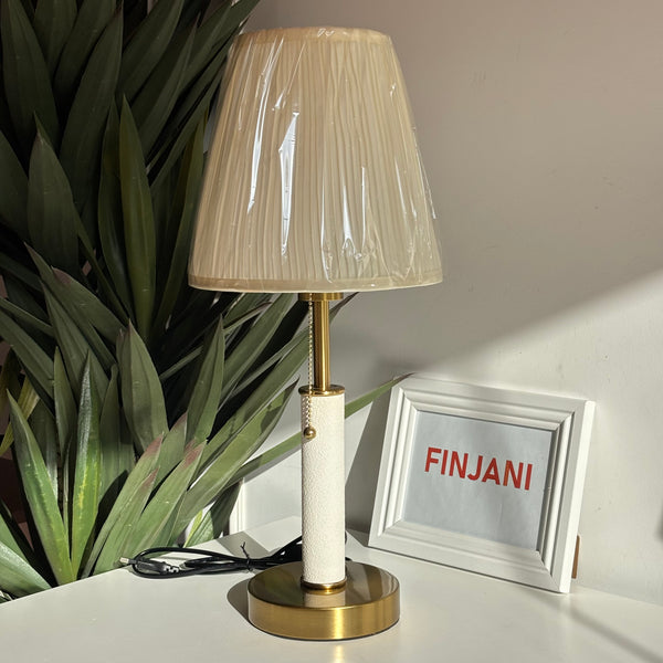 تيبل لامب حجر ابيض