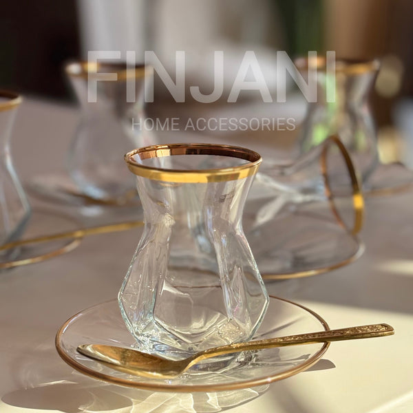 طقم استكانات مضلع مع حز ذهبي ✨